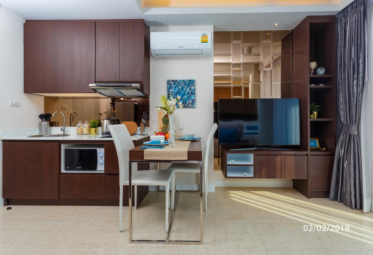 Appartamento The Aristo By Holy Cow 201 Phuket Esterno foto