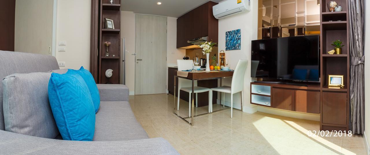 Appartamento The Aristo By Holy Cow 201 Phuket Esterno foto