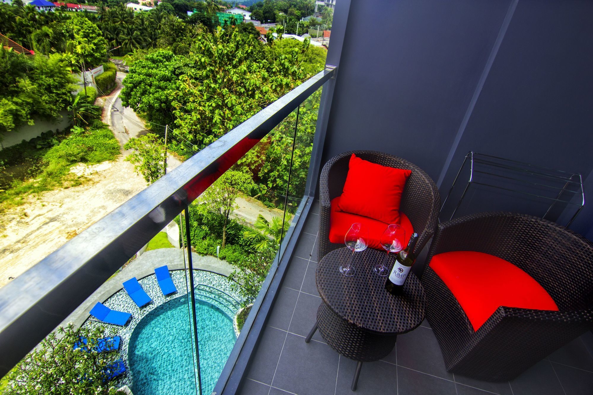 Appartamento The Aristo By Holy Cow 201 Phuket Esterno foto