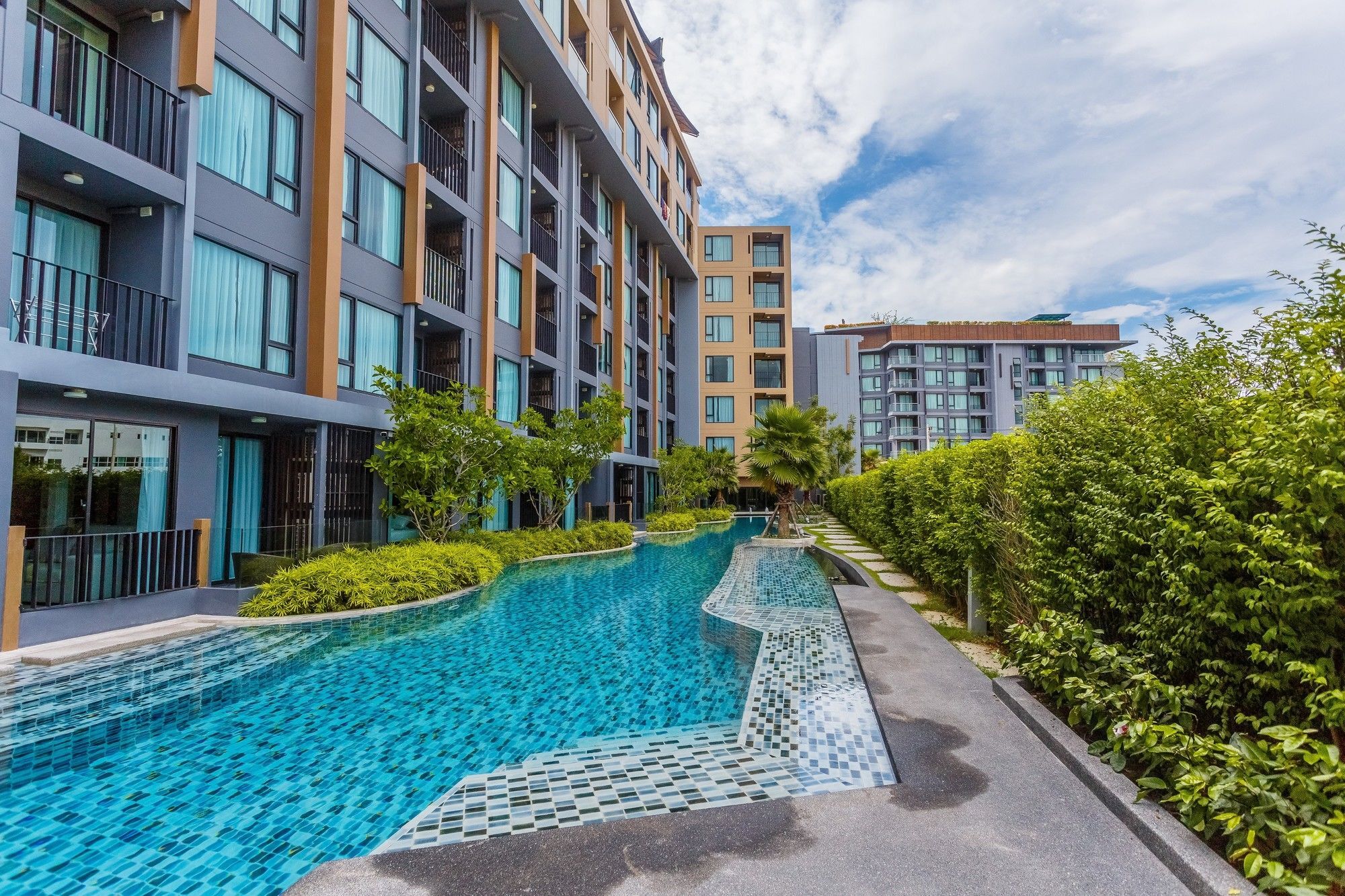 Appartamento The Aristo By Holy Cow 201 Phuket Esterno foto