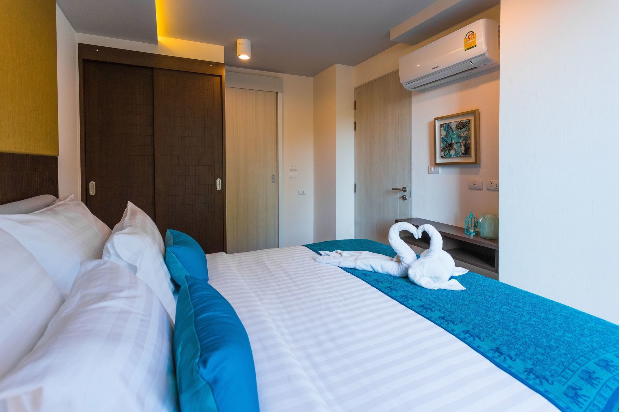 Appartamento The Aristo By Holy Cow 201 Phuket Esterno foto