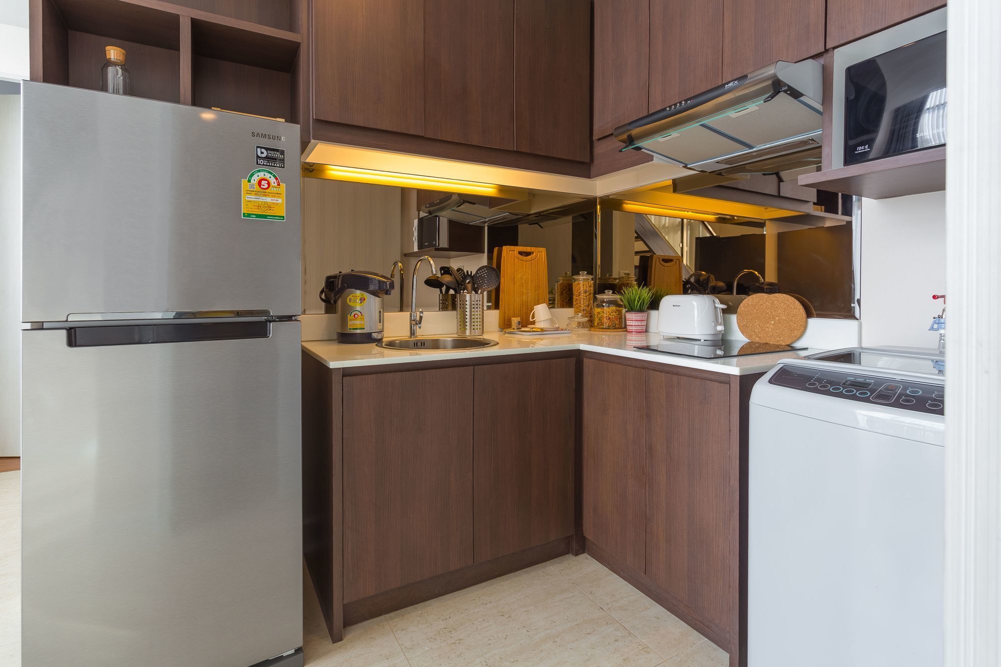 Appartamento The Aristo By Holy Cow 201 Phuket Esterno foto